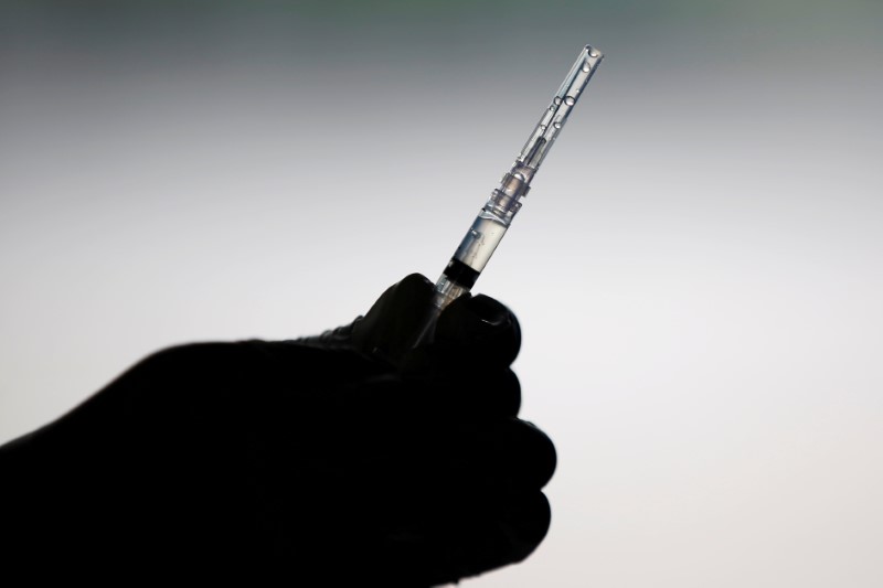 米コロナ死者60万人突破、増加ペースは鈍化　ワクチン接種も減速