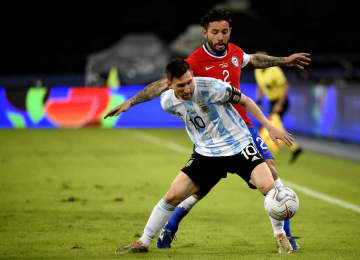 アルゼンチン、チリと引き分け　サッカー南米選手権、1次リーグ