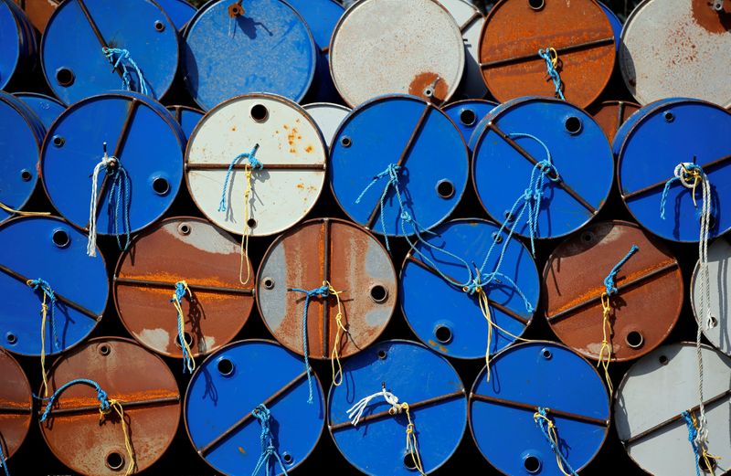 原油需要、22年後半に危機前の水準回復　価格70ドル超＝石油大手