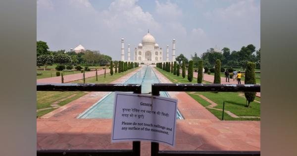 タージマハルが観光客受け入れ再開、インドのコロナ感染落ち着く