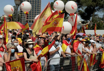 カタルーニャ元閣僚恩赦へ　スペイン、独立投票巡り