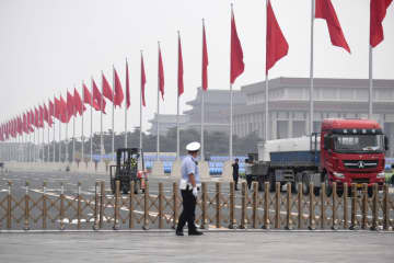 中国、共産党100年で最終準備　統治の歴史誇示、北京厳戒