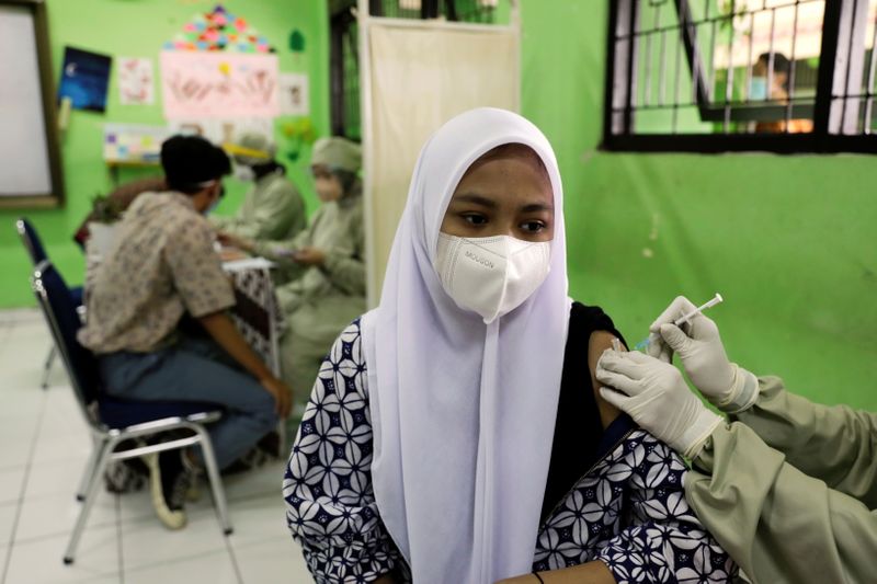 インドネシア、社会支援・医療支出拡大　コロナ感染急増で
