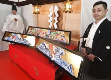 京都・祇園祭、山車の装飾を新調　「大船鉾」疫病退散願い込め
