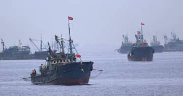 中国「漁船行かず」と主張　大和堆、無登録船が違法操業か