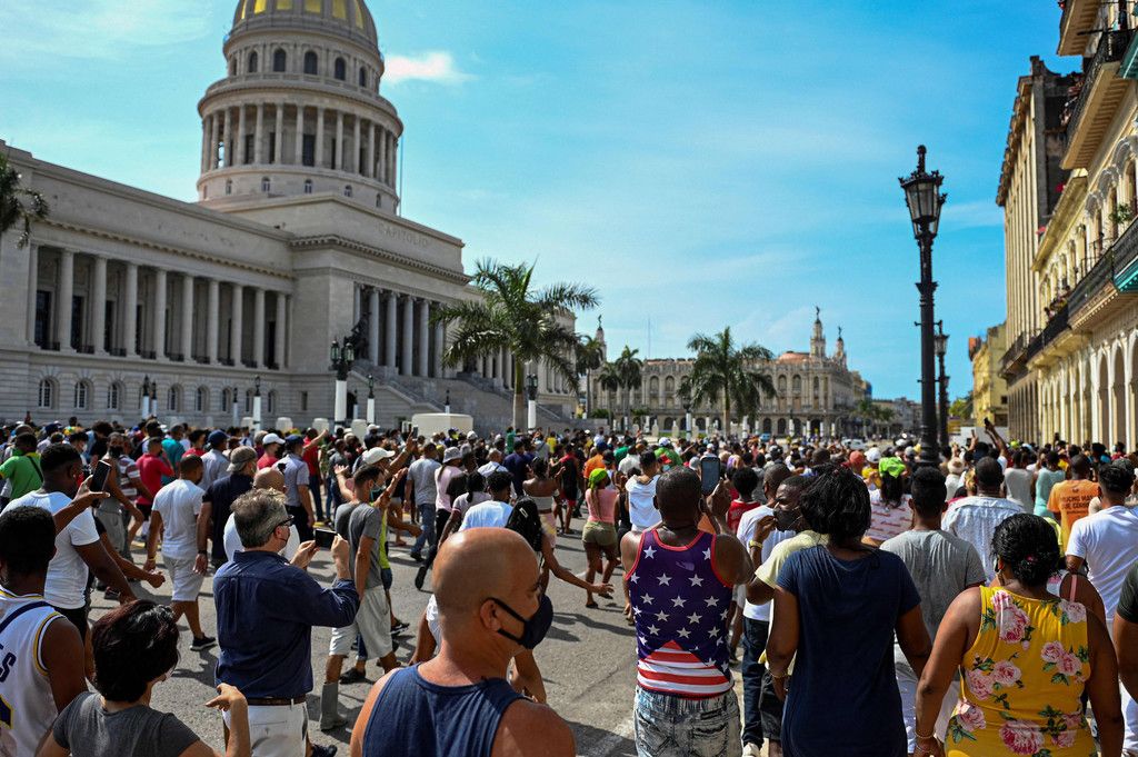 キューバで反政府デモ　食料・電力不足に不満表明