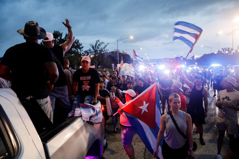 反政府デモのキューバ、ＳＮＳアクセス制限＝ネット監視機関