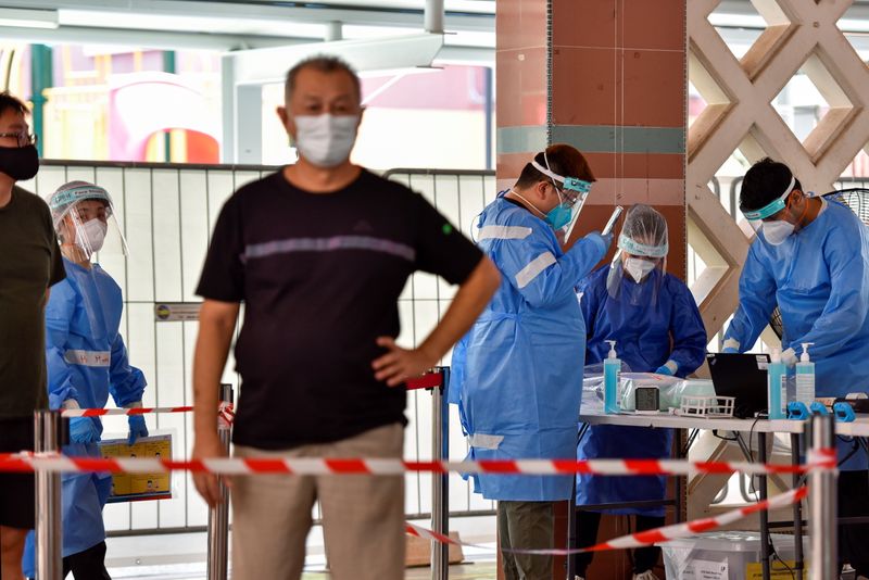 シンガポール、コロナ新規感染者が過去10カ月で最多