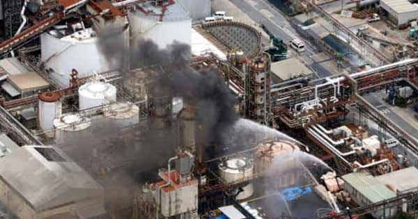 トクヤマ徳山製造所徳山工場で火災　周南、黒煙上がり異臭も