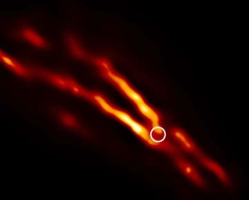 超巨大ブラックホールからガス　高速で噴出、国際チームが観測