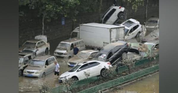 中国河南省の豪雨、死者56人に　日産自動車は工場再開