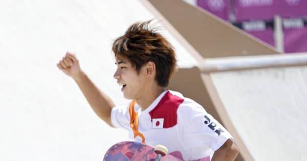 堀米雄斗が金メダル　新種目のスケートボード・ストリートで“やっべ～”演技