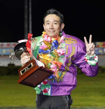 永井大介、9度目の優勝　オートレースの共同通信社杯