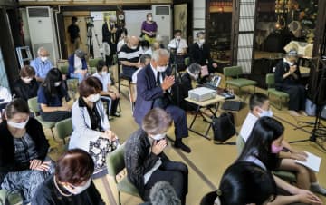 模擬原爆の犠牲者を追悼、大阪　「平和な世界」訴え
