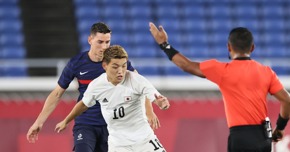 サッカー日本vsフランス戦 キックオフ