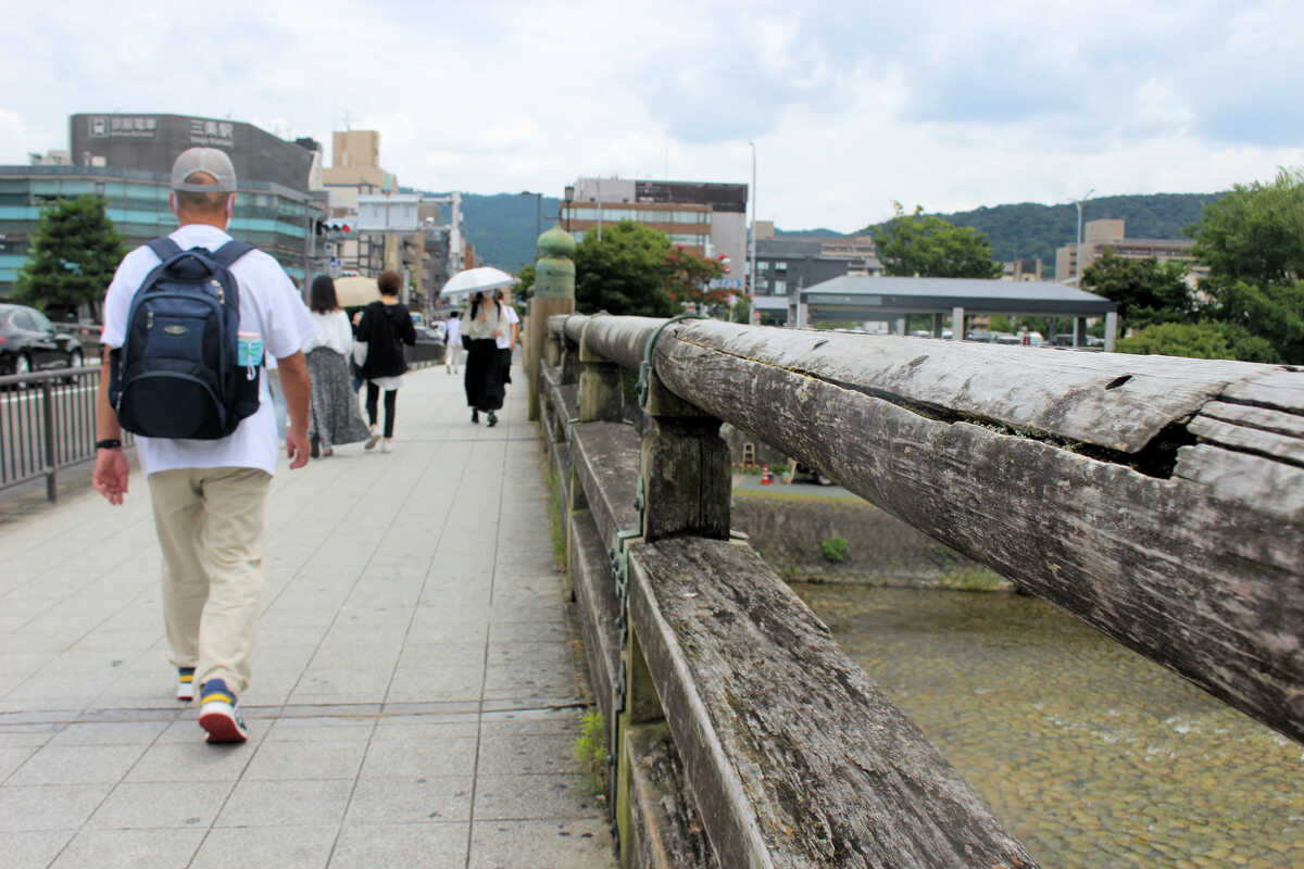 三条大橋「京都の玄関口なのに」傷み激しく　財政難の京都市、頼みは寄付