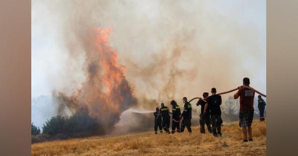 ギリシャの山火事で数千人避難、「非常に危険な状態」