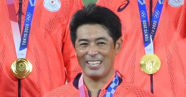 菊池涼介は稲葉篤紀監督に、大野雄大は天に－届けた約束の金メダル
