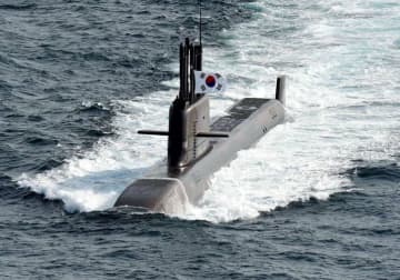 韓国の国産潜水艦が就役　SLBM搭載可能、北朝鮮に対抗