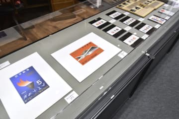 64年東京五輪の記念切手原画も　横浜で国際展示会が開幕