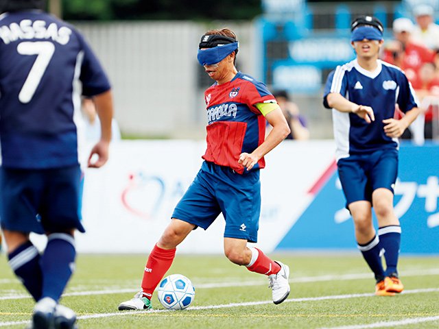 「ブラインドサッカーのボールは音が命」日本代表の成長を支える“国産ボール”誕生秘話《海外製をはるかに上回る質》