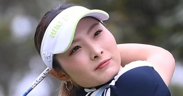 女子ゴルフ　鶴岡果恋が暫定首位でホールアウト　7打差28位から一気浮上