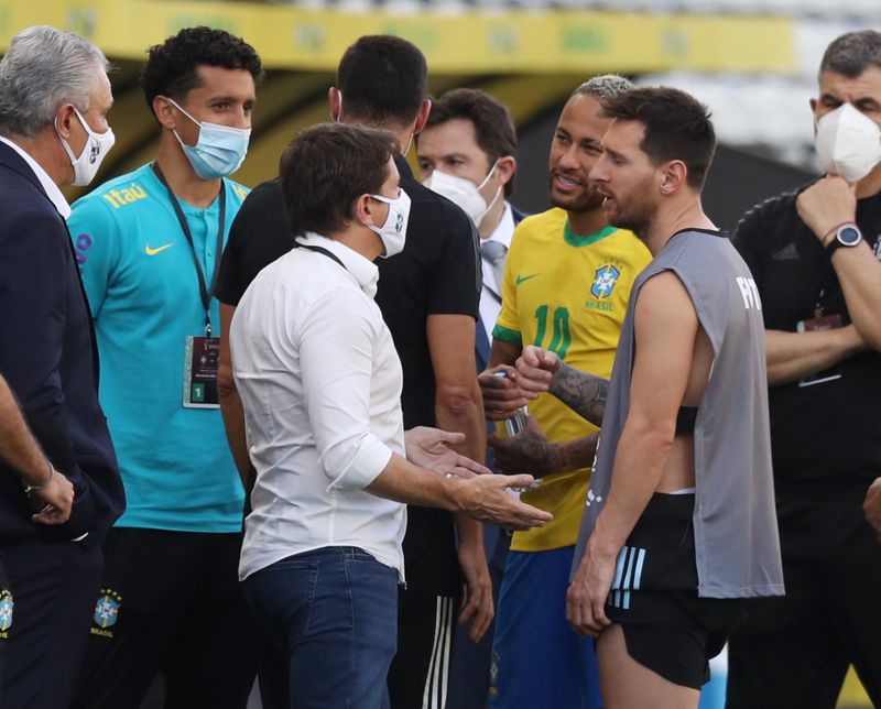サッカー ブラジル アルゼンチン戦 衛生当局の介入で中止に