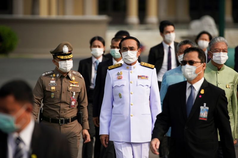 タイ下院、プラユット首相の不信任案を否決　コロナ対応巡り