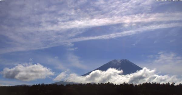 富士山が「初冠雪」　平年より25日早い観測