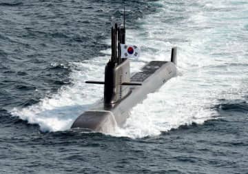 韓国が潜水艦ミサイル発射実験　成功と報道、北朝鮮に対抗