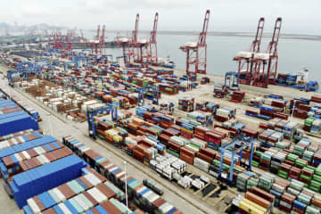 中国8月の輸出25％増　外需の回復堅調