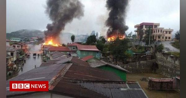 Myanmar: Whole town flees amid fierce fighting