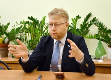 ロシア下院選で不正と野党　ヤブロコの代表、法廷で争う