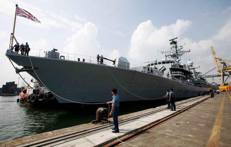 中国、英艦船の台湾海峡通過を非難