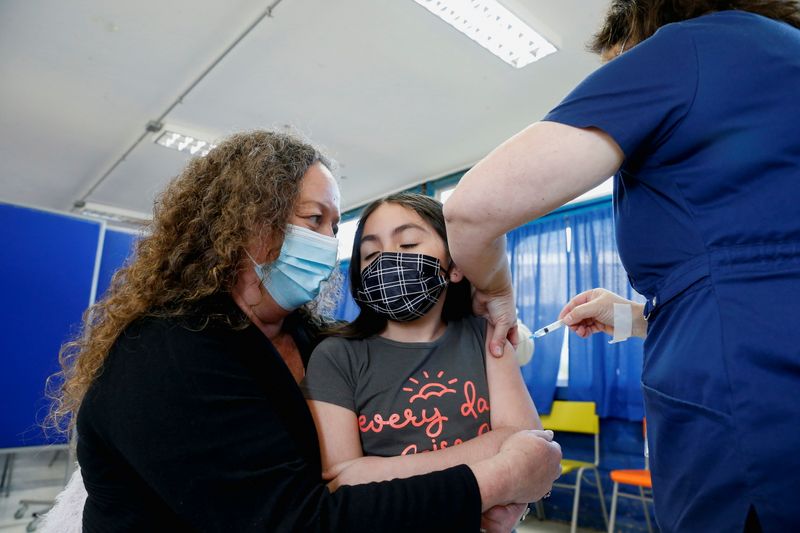 チリがコロナ非常事態宣言終了へ、ワクチン接種進展で感染大幅減