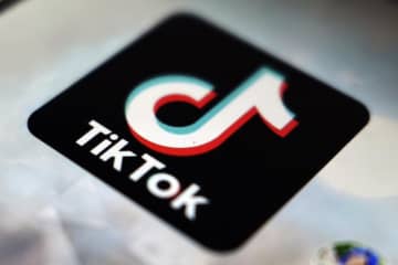 TikTok、10億人突破　利用者急増、広い世代支持