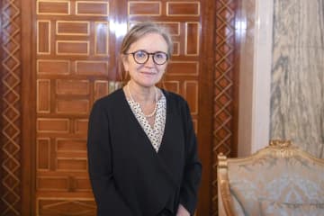 チュニジアで女性首相指名　大統領が組閣指示