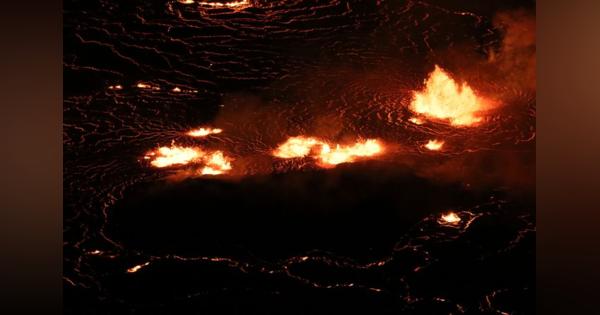 1年ぶりのキラウエア火山噴火、風下住民に火山ガス警告