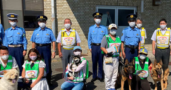 愛犬と一緒に守る街の安全　神奈川・三浦で5家族がパトロール隊、元警察犬も第二の「犬生」