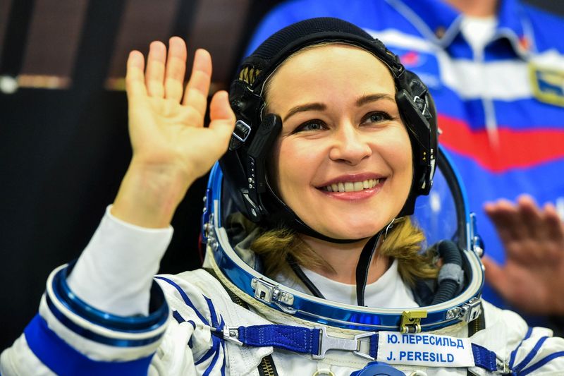 ロシアの俳優と監督、映画撮影で宇宙に　世界初