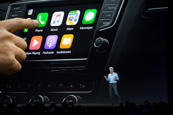 アップル、CarPlayで空調操作やメーター表示まで対応する「IronHeart」技術開発中の報