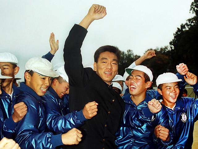 「松井クンは高倉健に似とるワ（笑）」週刊誌で18歳松井秀喜のナゾグラビアまで29年前ドラフトフィーバーはどのくらいスゴかった？