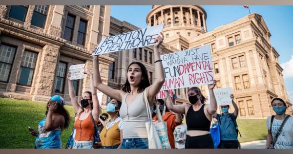 テキサス州、中絶禁止法が一時差し止めへ
