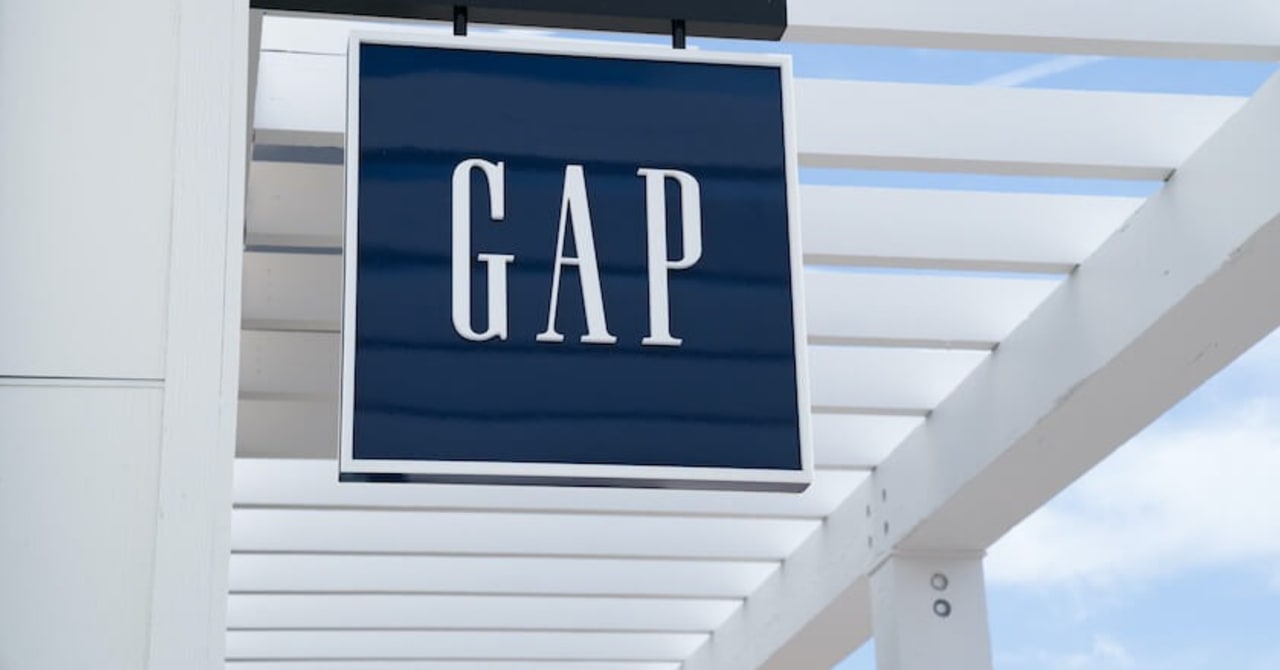 GAPがAIのスタートアップ企業を買収　テクノロジーで小売業務を変革
