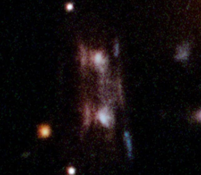 ハッブル宇宙望遠鏡の観測データから発見された謎の天体、その正体は？