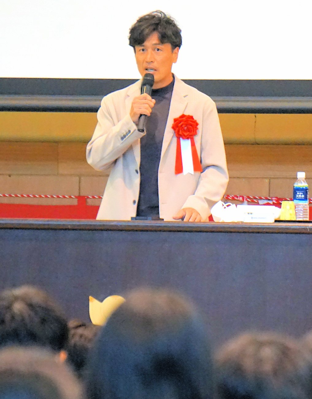 「人と比べず、自分らしく」元ラグビー日本代表・大畑さんが講演