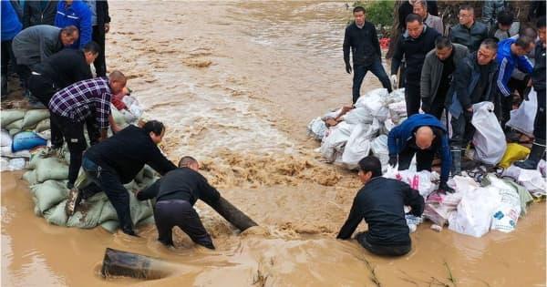 中国・山西省で洪水　200万人近くに影響