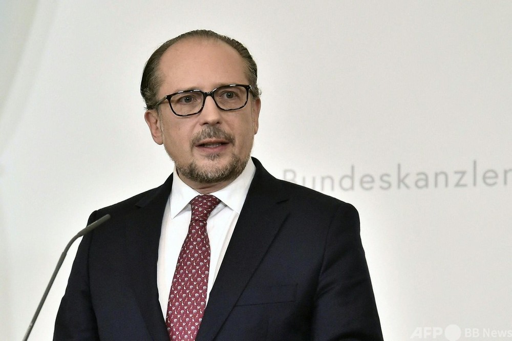 オーストリアで新首相就任 汚職疑惑でクルツ氏辞任
