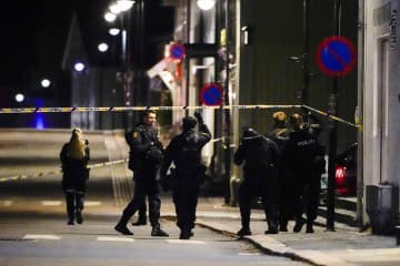 弓矢で襲撃、5人死亡　ノルウェー、テロ関連捜査
