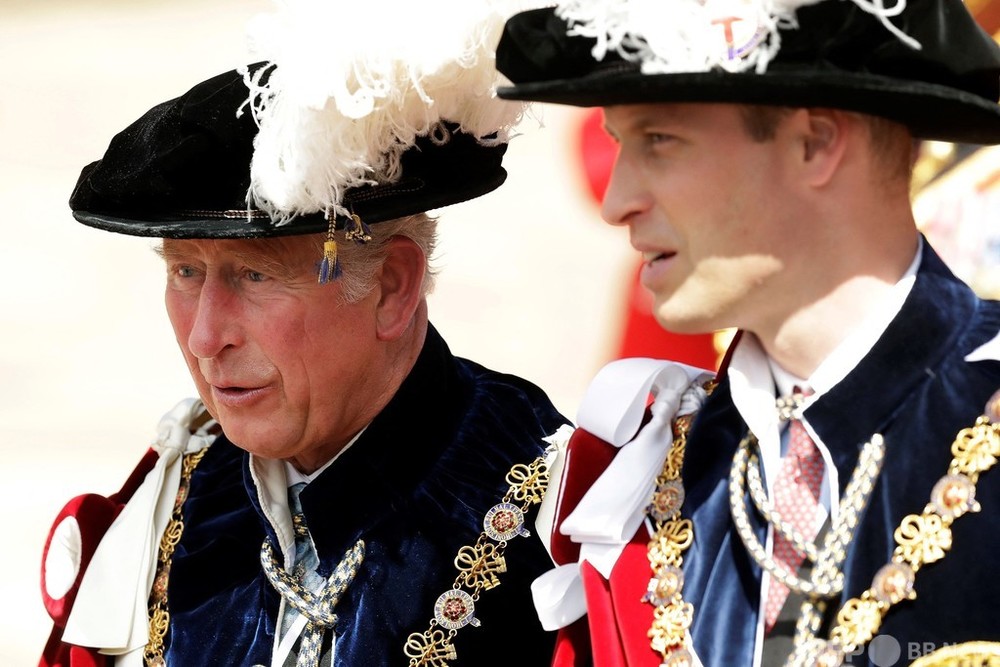 ウィリアム英王子、気候変動対策で父チャールズ皇太子を称賛